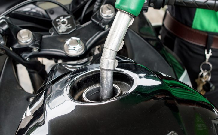 Compensa rodar com etanol na sua moto flex? Descubra