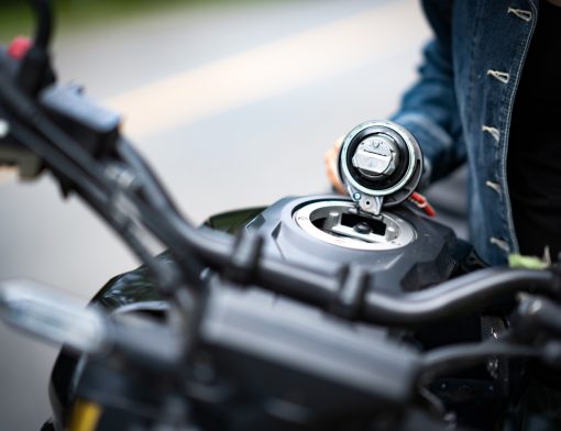 usar álcool na moto flex