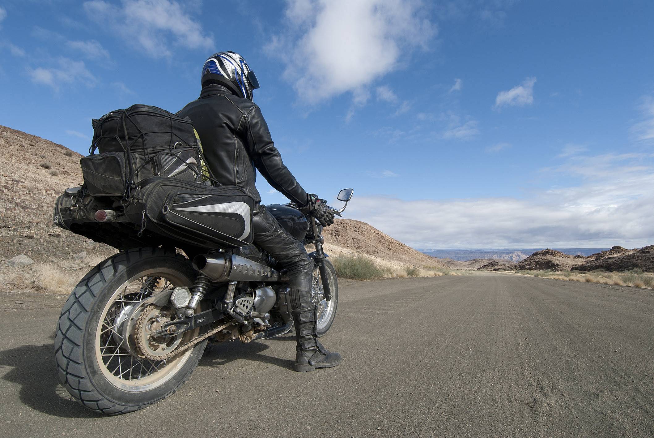 7 Dicas para viajar de moto com segurança – Promenac Motos